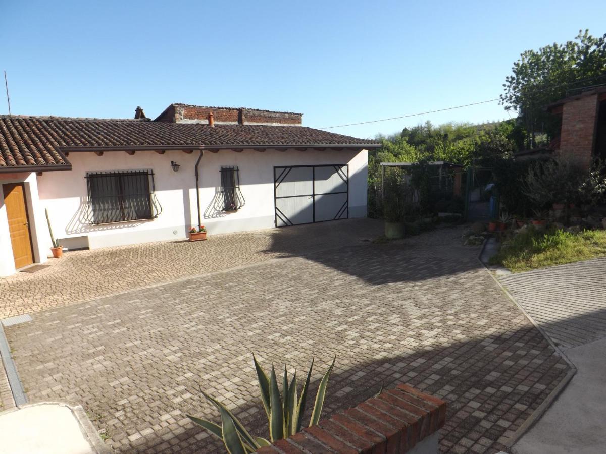 Bed and Breakfast Domus Amica Lu (Piedmont) Екстер'єр фото