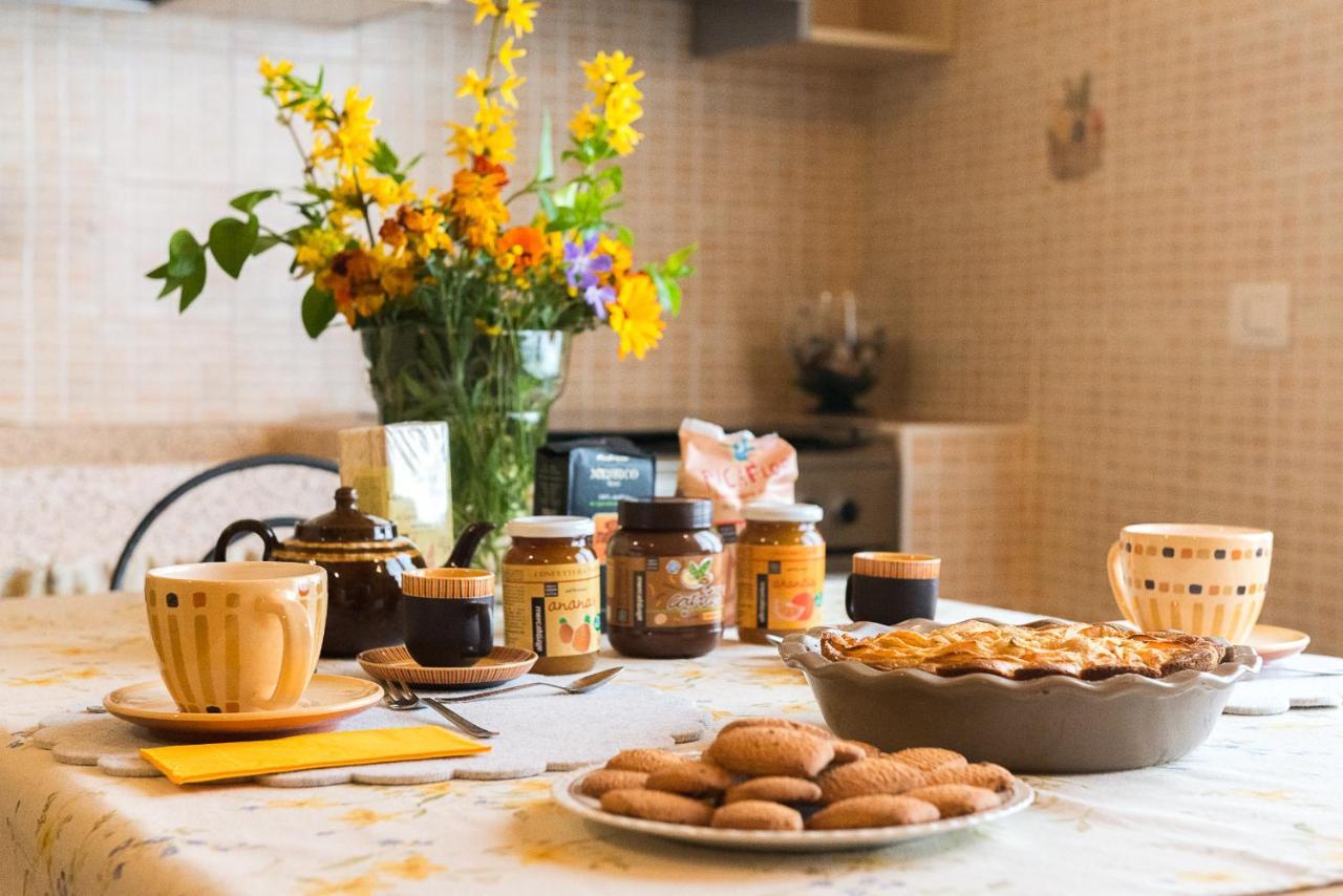 Bed and Breakfast Domus Amica Lu (Piedmont) Екстер'єр фото